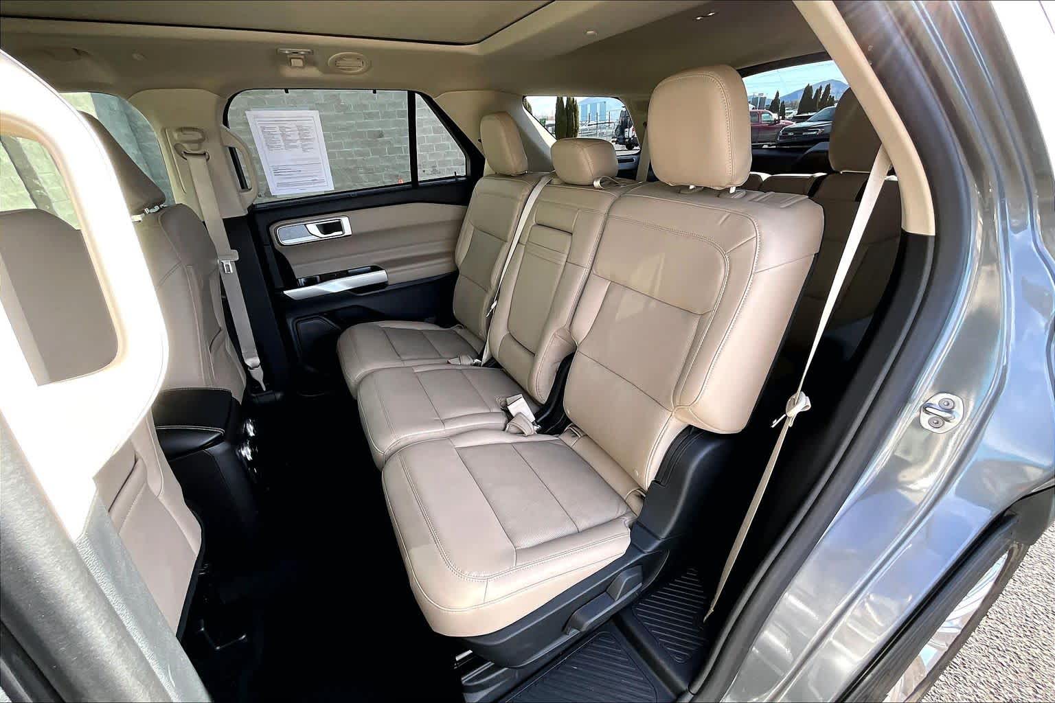 Thumbnail: 2021 Ford Explorer - 29