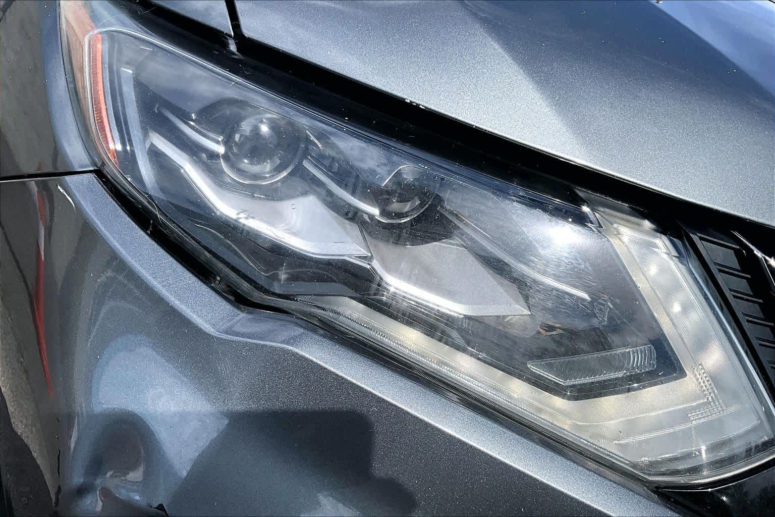 Thumbnail: 2018 Nissan Rogue - 31