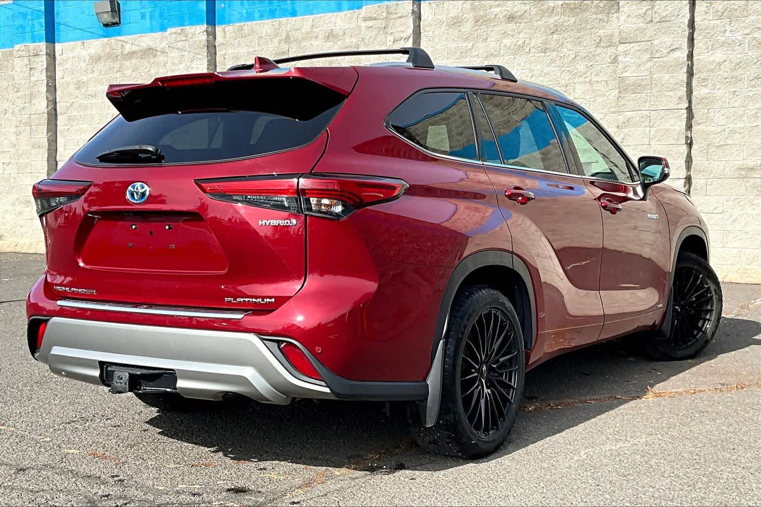 Thumbnail: 2021 Toyota Highlander - 22
