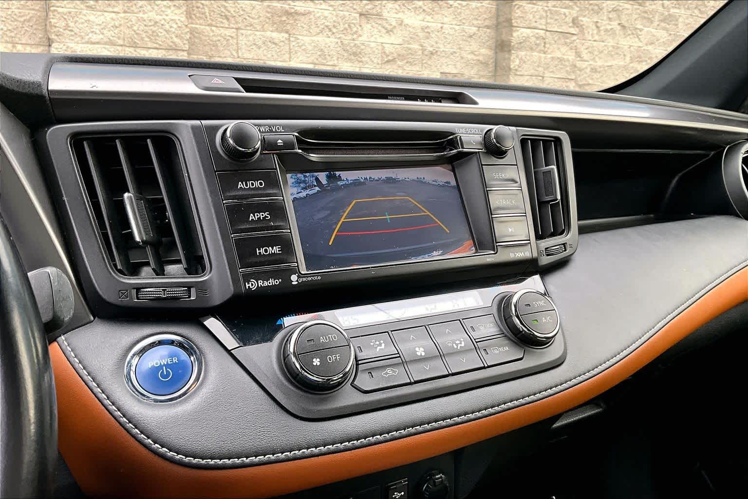 Thumbnail: 2017 Toyota RAV4 - 26