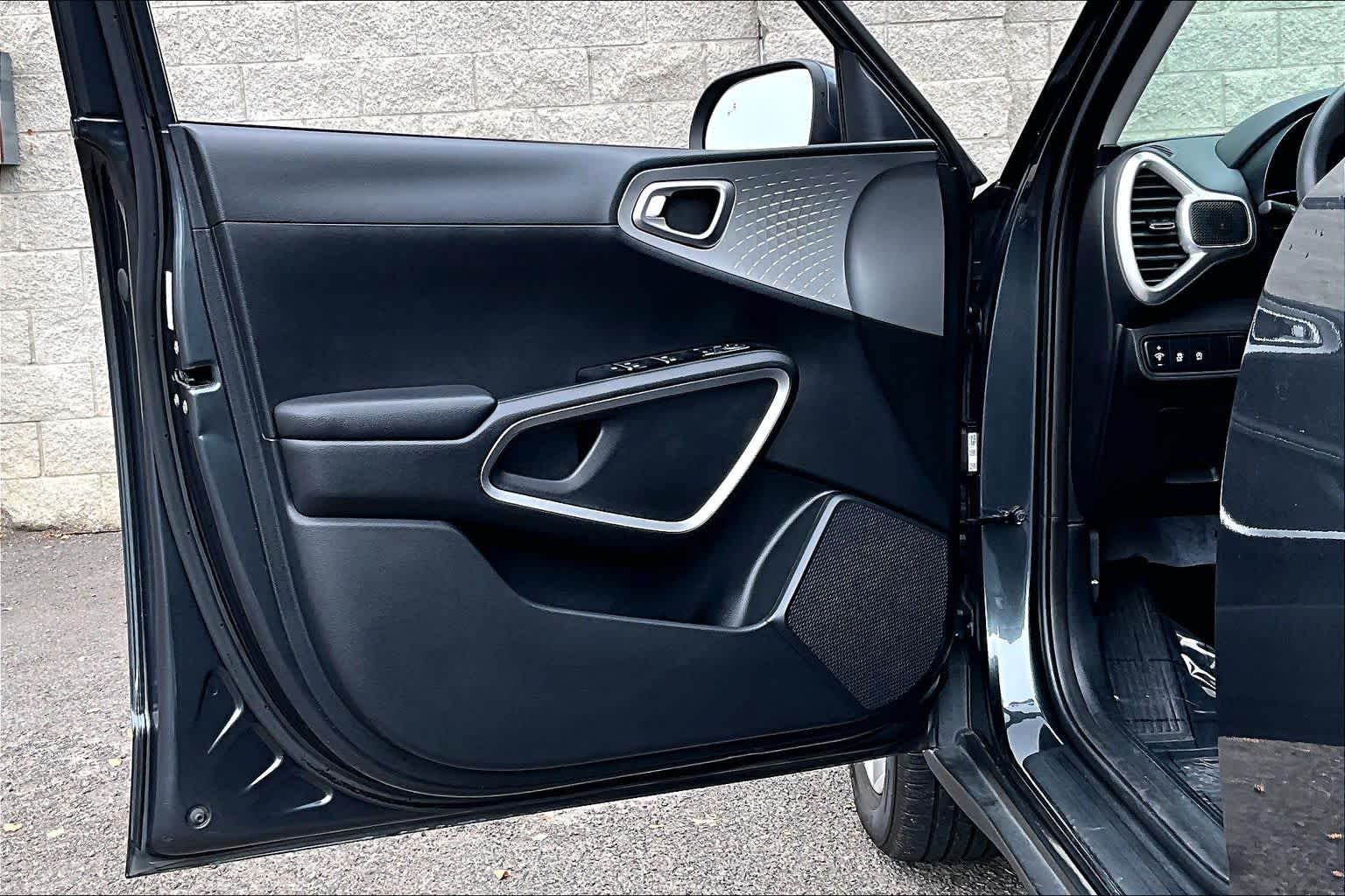 Thumbnail: 2023 Kia Soul - 27