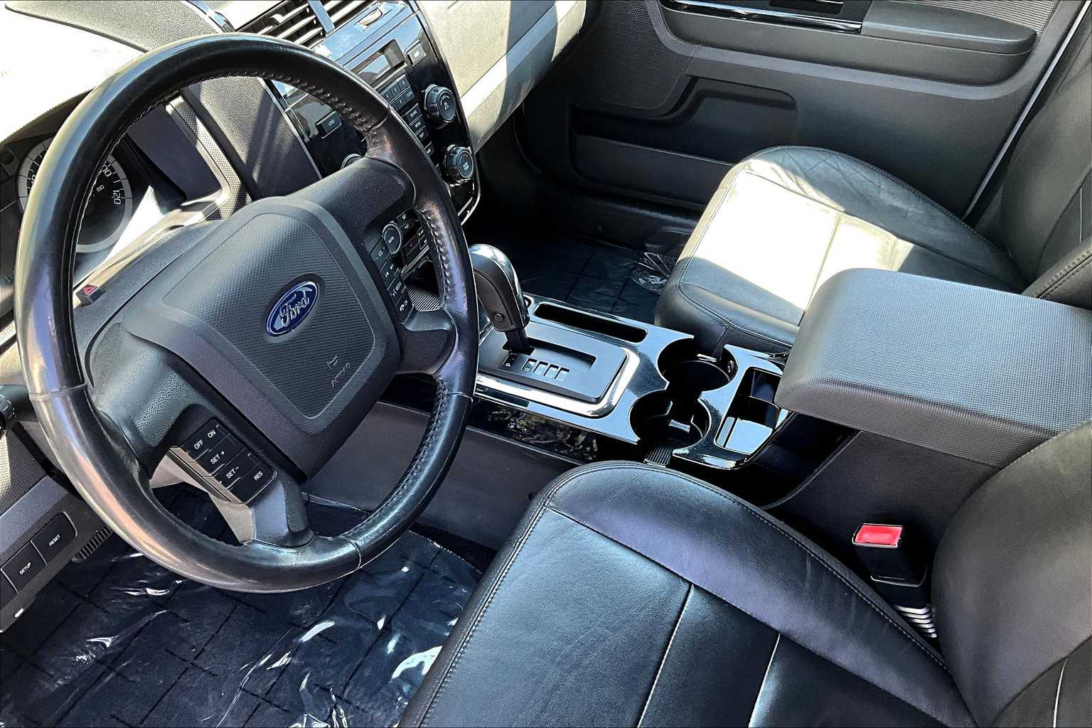 Thumbnail: 2010 Ford Escape - 16