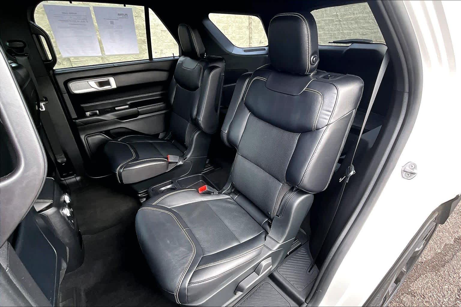 Thumbnail: 2020 Ford Explorer - 29