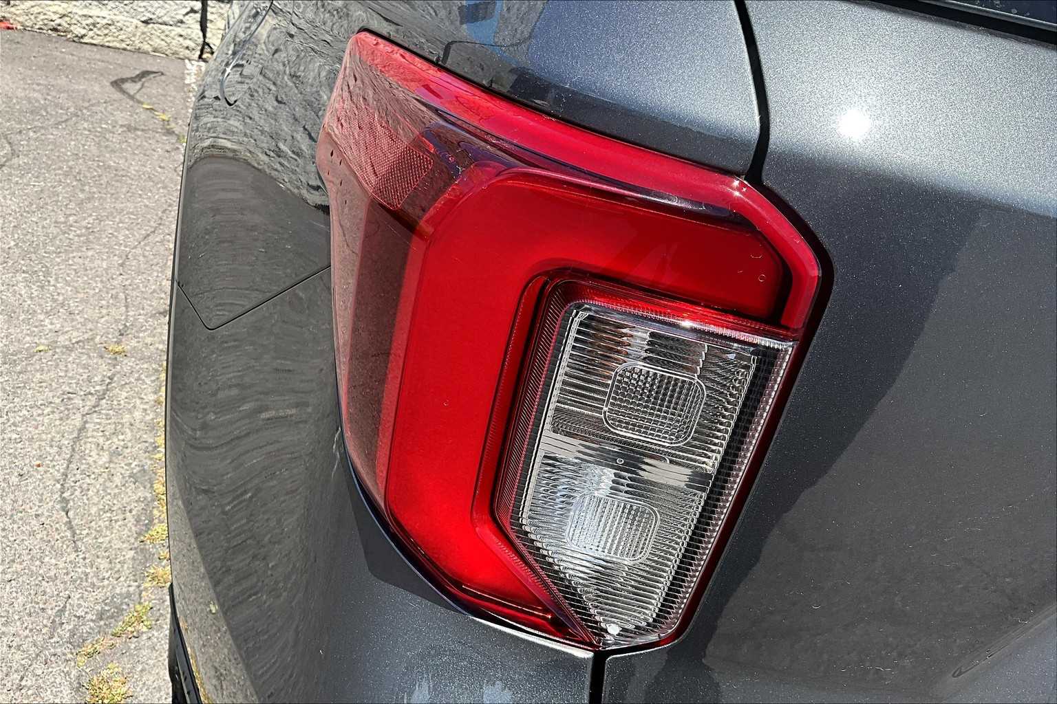 Thumbnail: 2023 Ford Explorer - 32