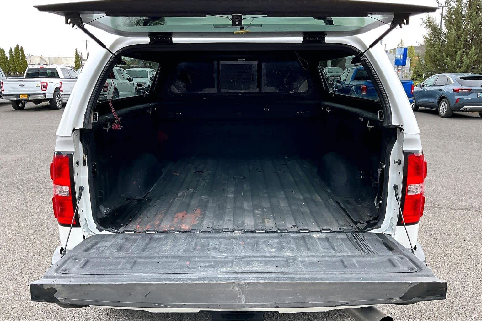 Thumbnail: 2018 GMC Sierra 3500 - 18