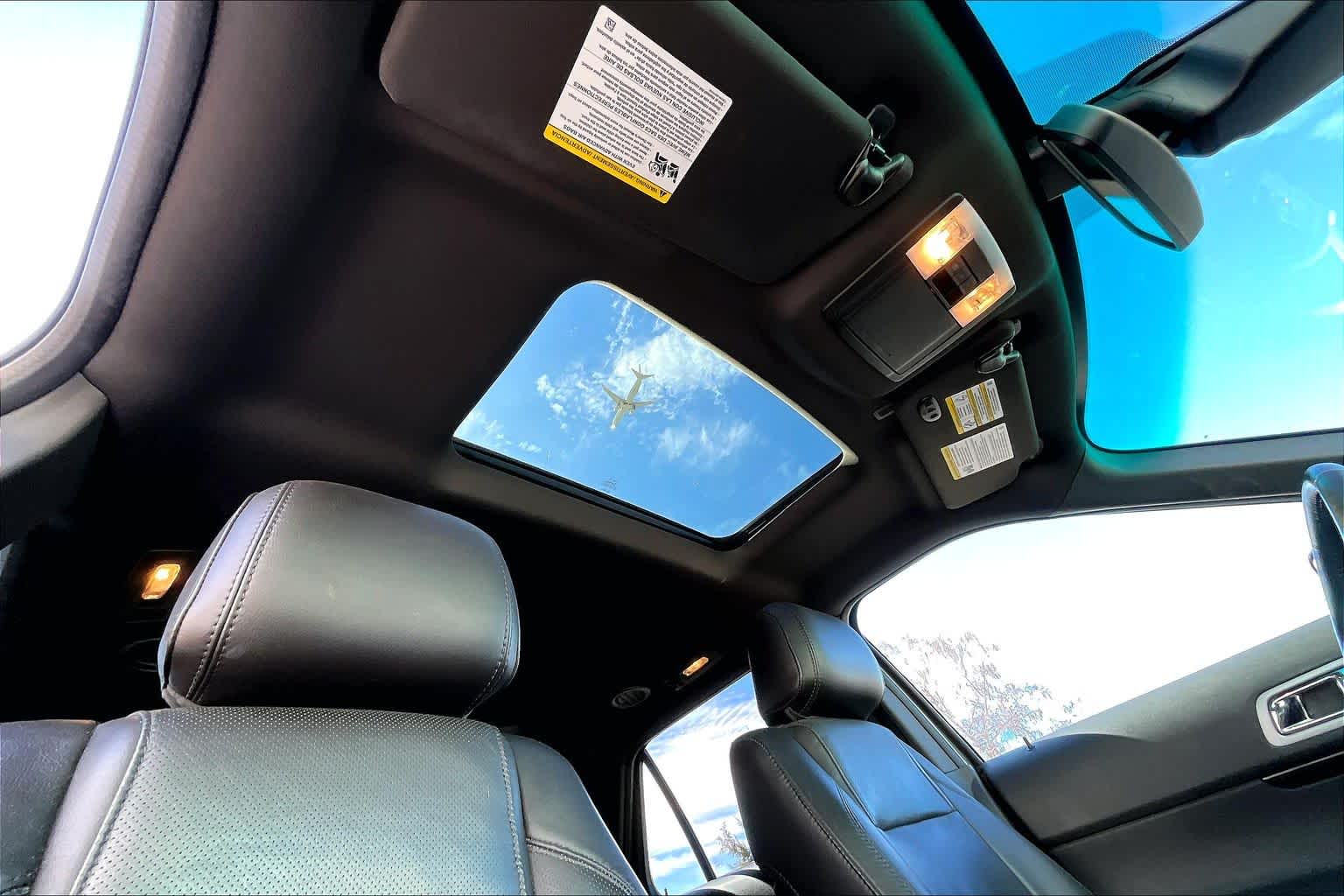 Thumbnail: 2013 Ford Explorer - 30