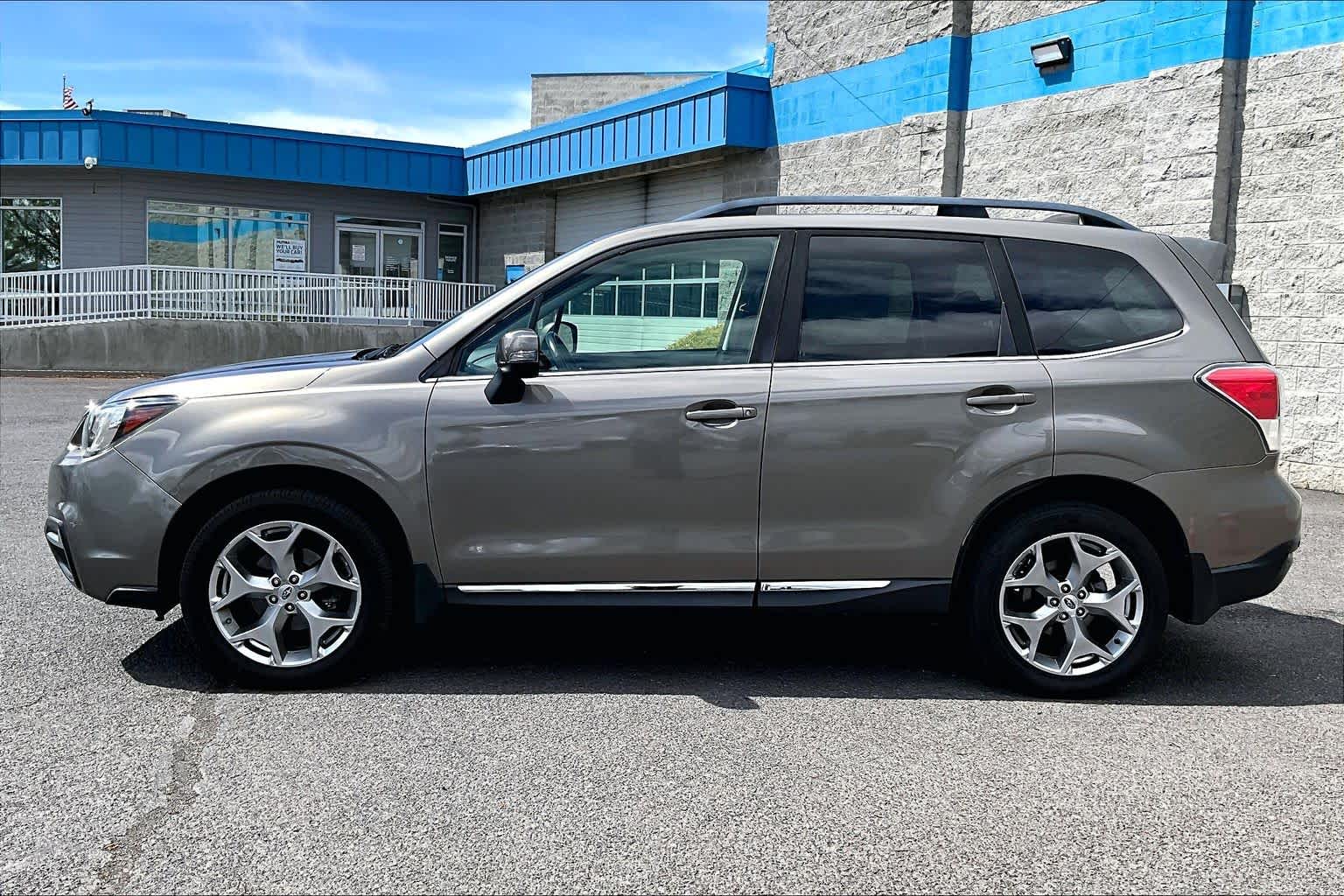 Thumbnail: 2018 Subaru Forester - 3