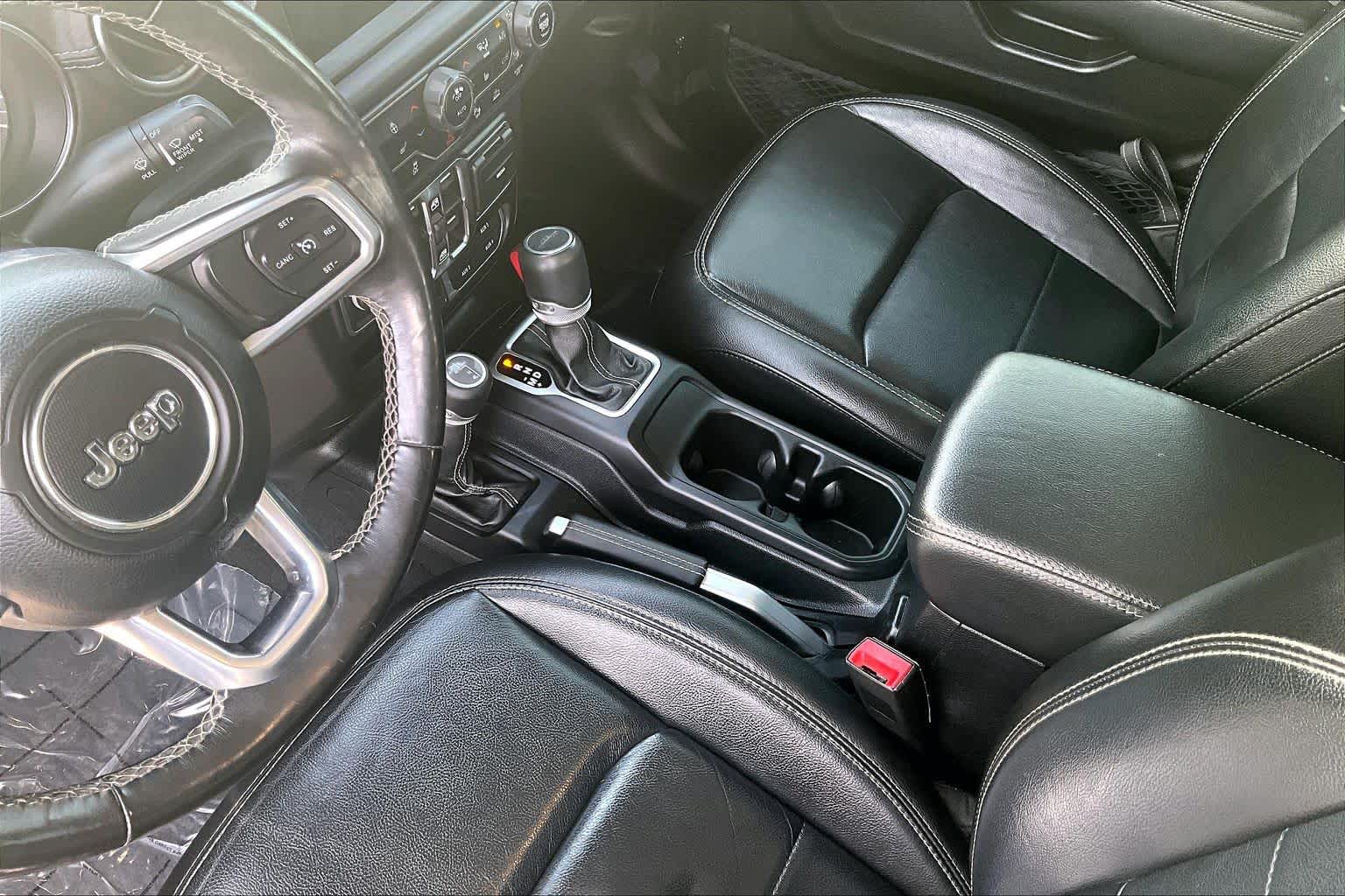 Thumbnail: 2020 Jeep Gladiator - 16