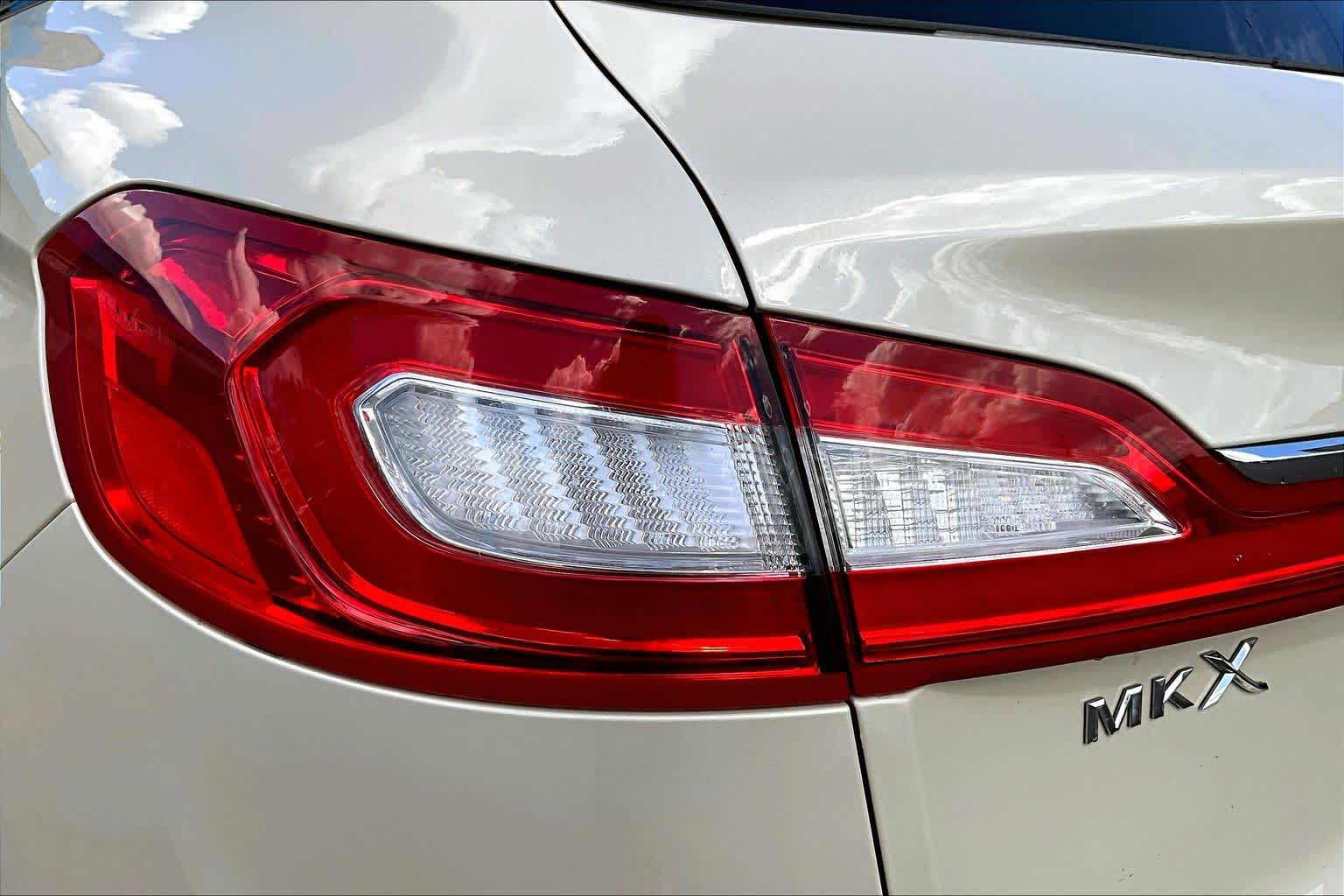 Thumbnail: 2016 Lincoln MKX - 32