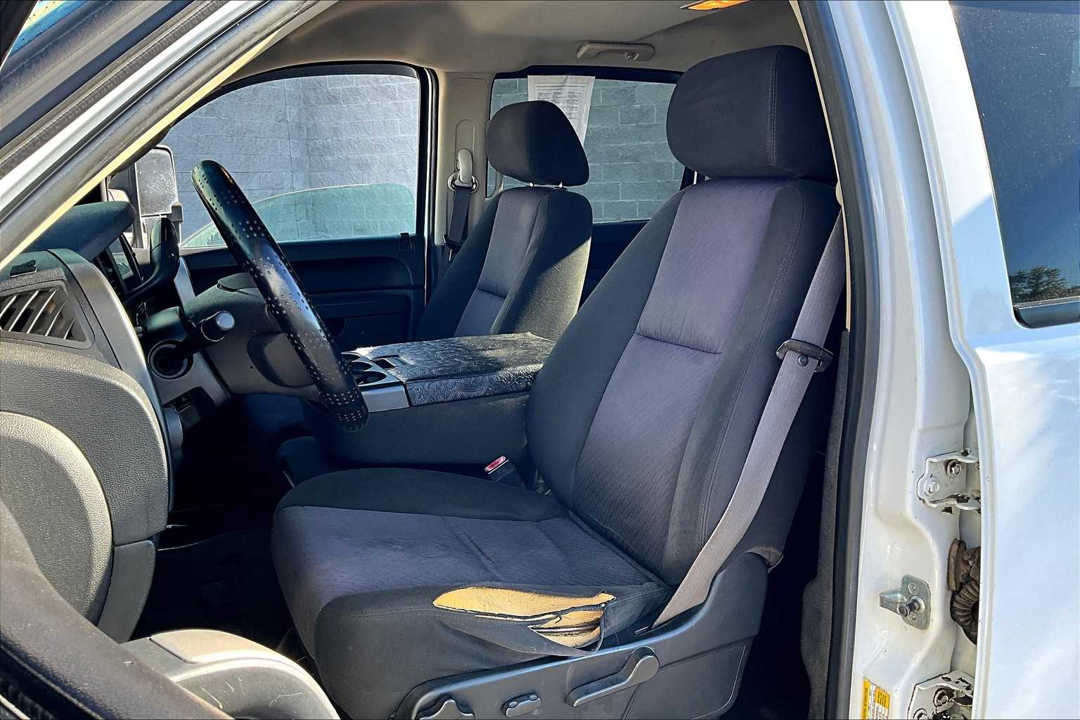 Thumbnail: 2010 Chevrolet Silverado 3500 - 11