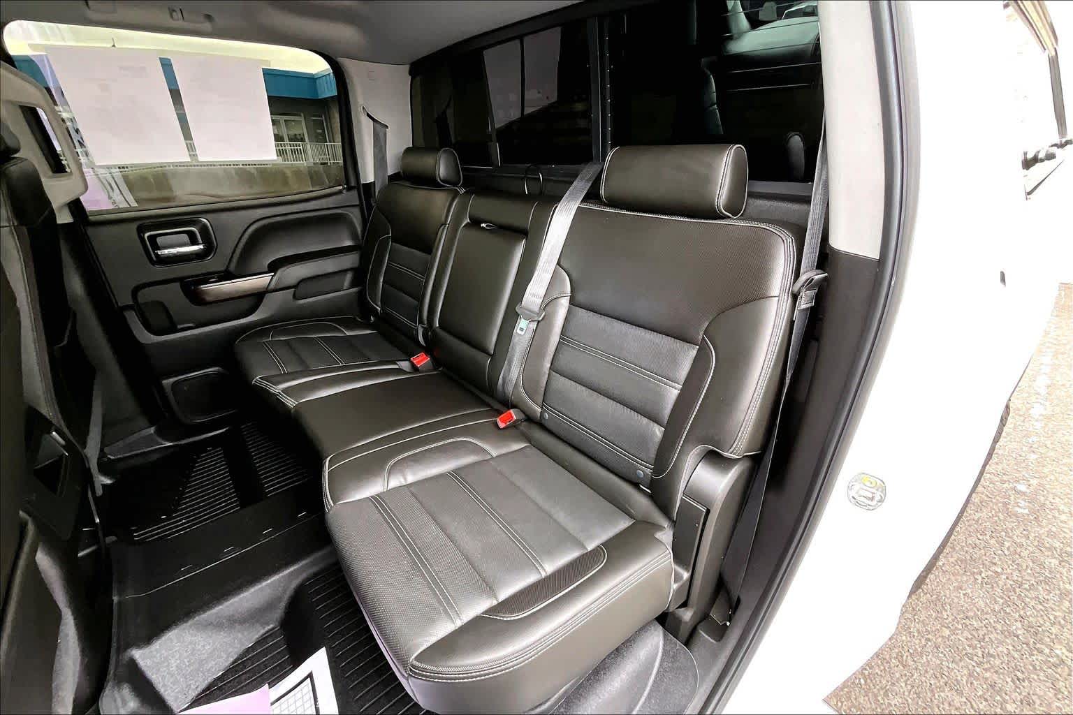 Thumbnail: 2018 GMC Sierra 3500 - 29