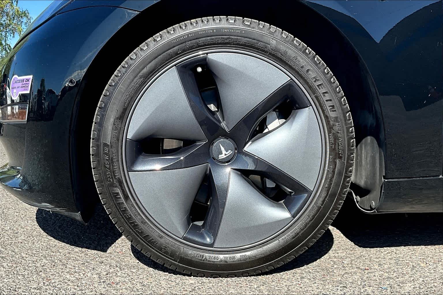 Thumbnail: 2018 Tesla Model 3 - 7