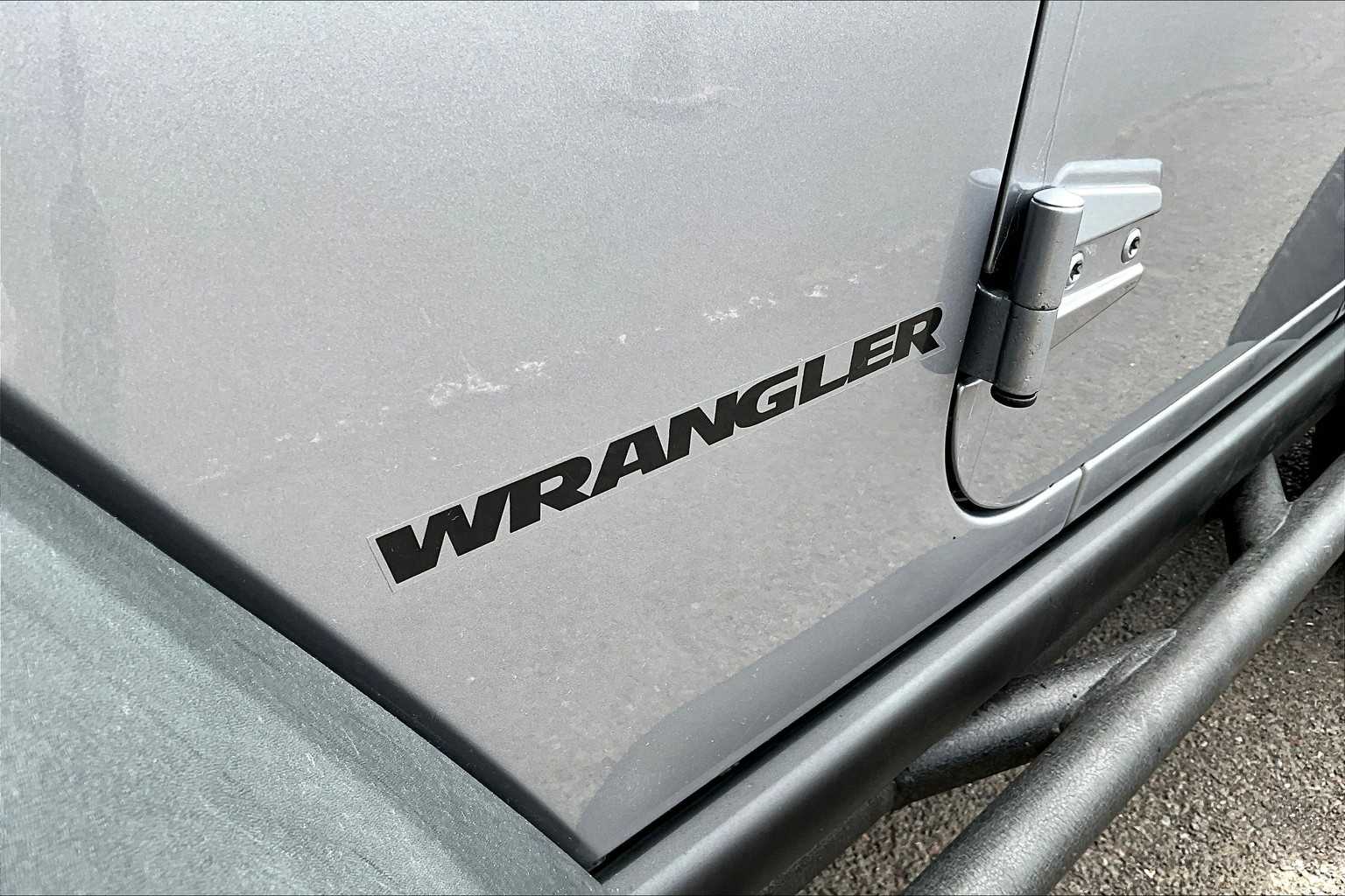 Thumbnail: 2013 Jeep Wrangler - 7