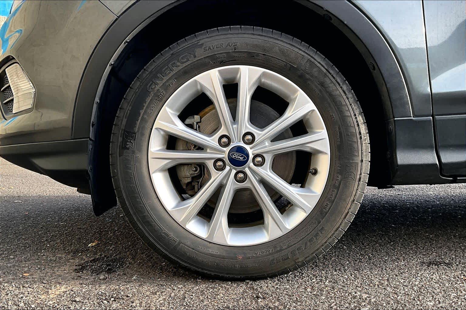 Thumbnail: 2019 Ford Escape - 8