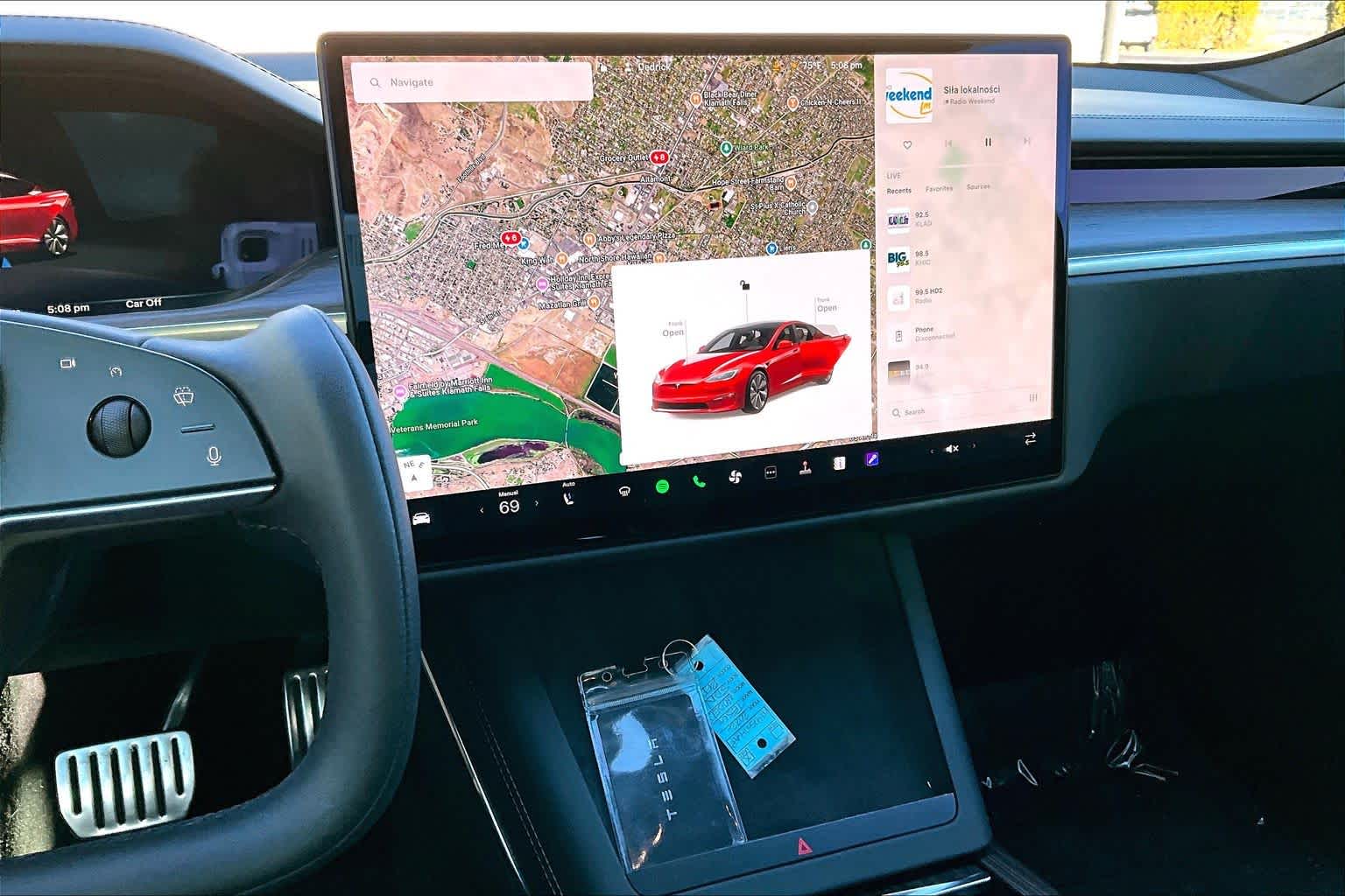 Thumbnail: 2022 Tesla Model S - 15