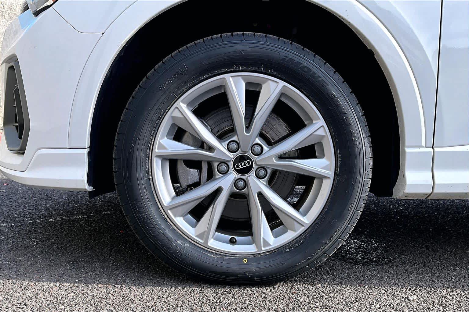 Thumbnail: 2022 Audi Q3 - 8