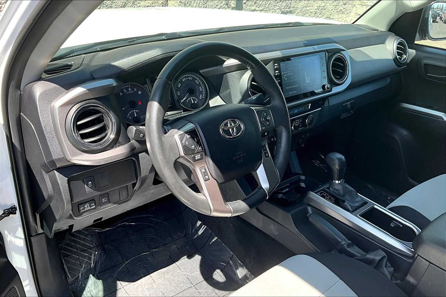 2022 Toyota Tacoma SR5 2
