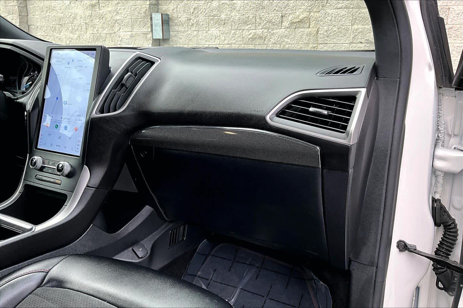 Thumbnail: 2022 Ford Edge - 23