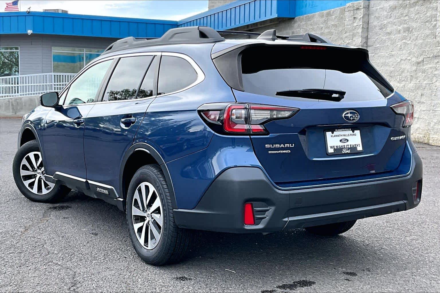 Thumbnail: 2022 Subaru Outback - 4