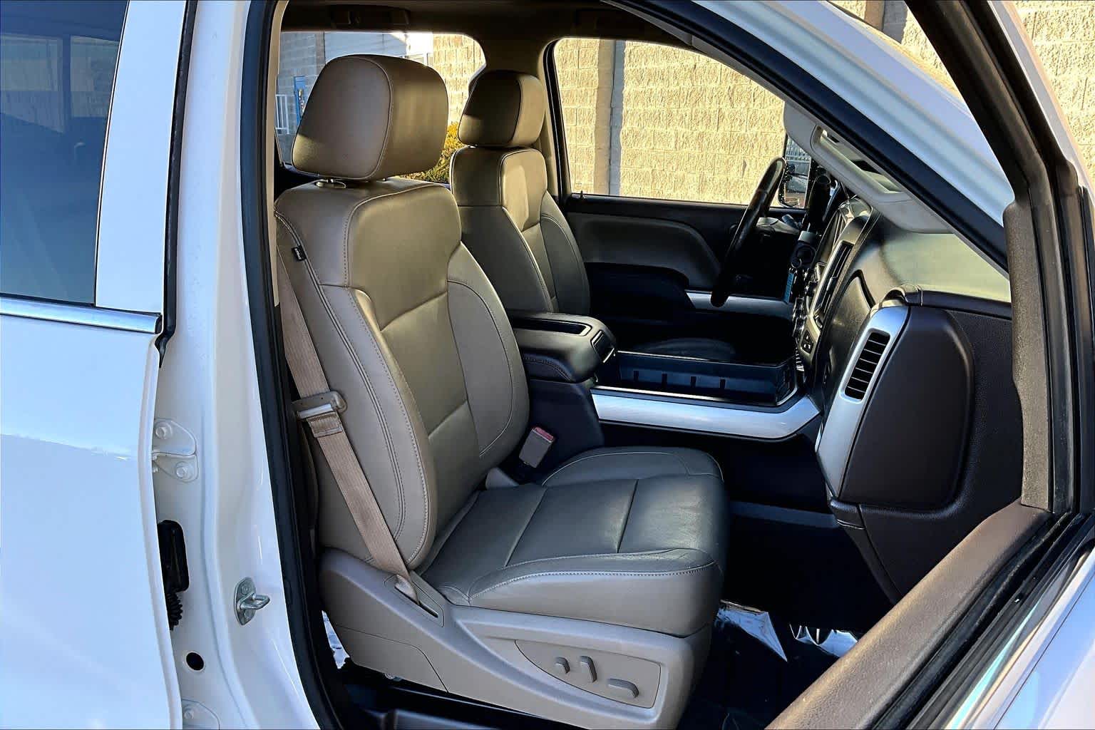 Thumbnail: 2015 Chevrolet Silverado 2500 - 13