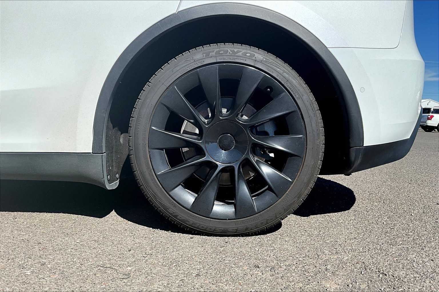 Thumbnail: 2021 Tesla Model Y - 35