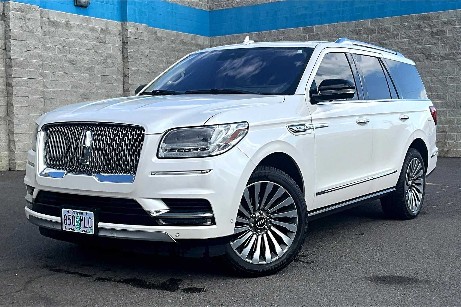 Thumbnail: 2019 Lincoln Navigator - 1