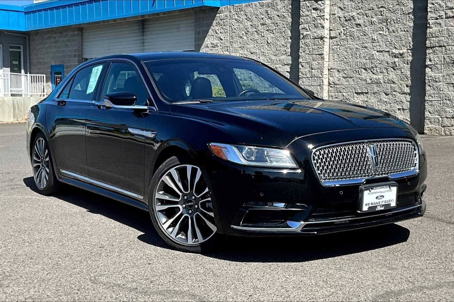 Thumbnail: 2018 Lincoln Continental - 21