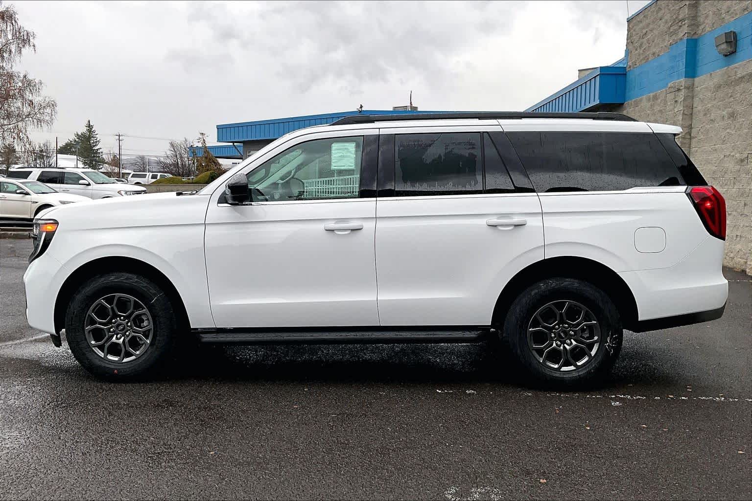 Thumbnail: 2025 Ford Expedition - 3