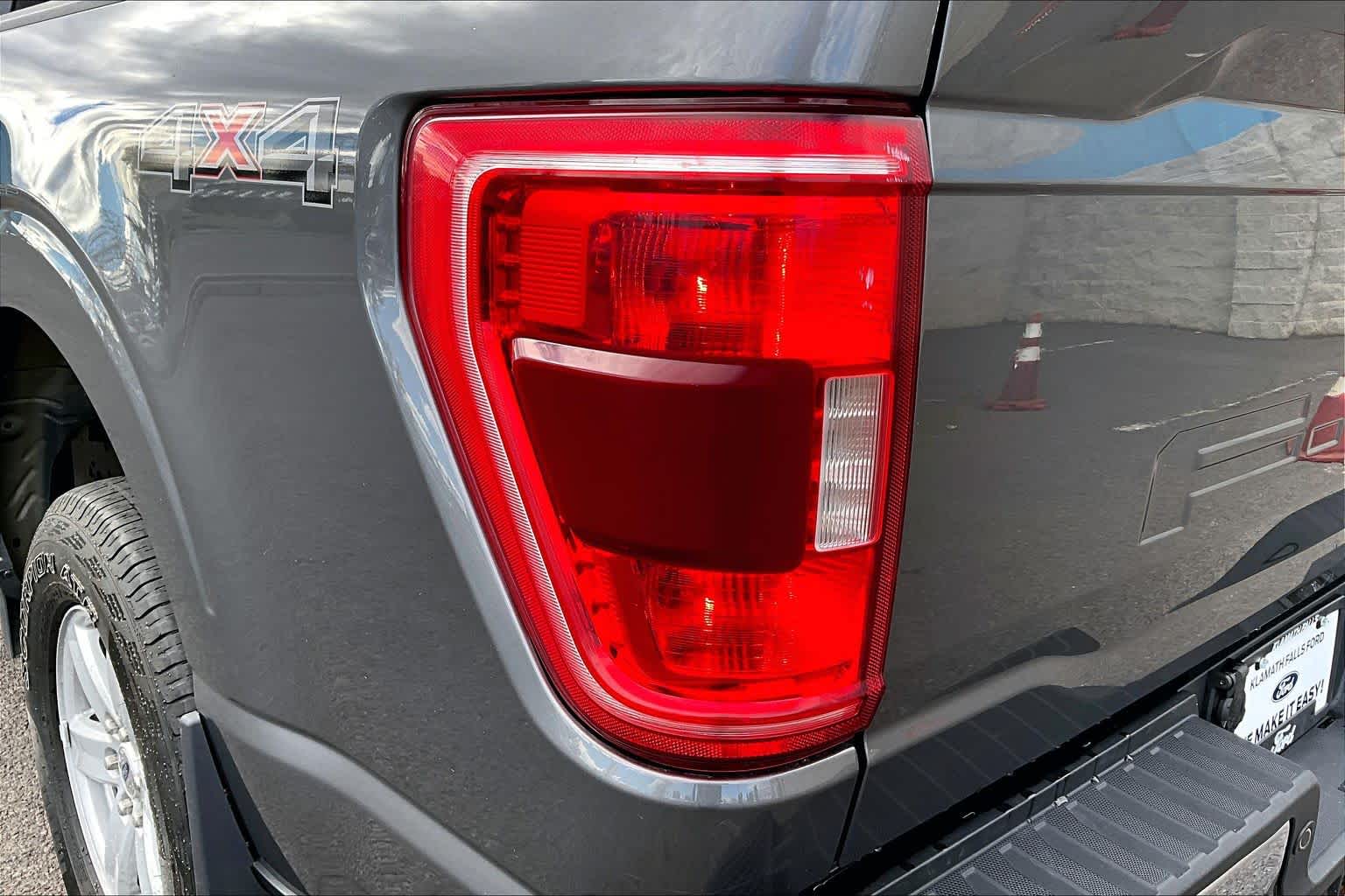 Thumbnail: 2021 Ford F-150 - 32