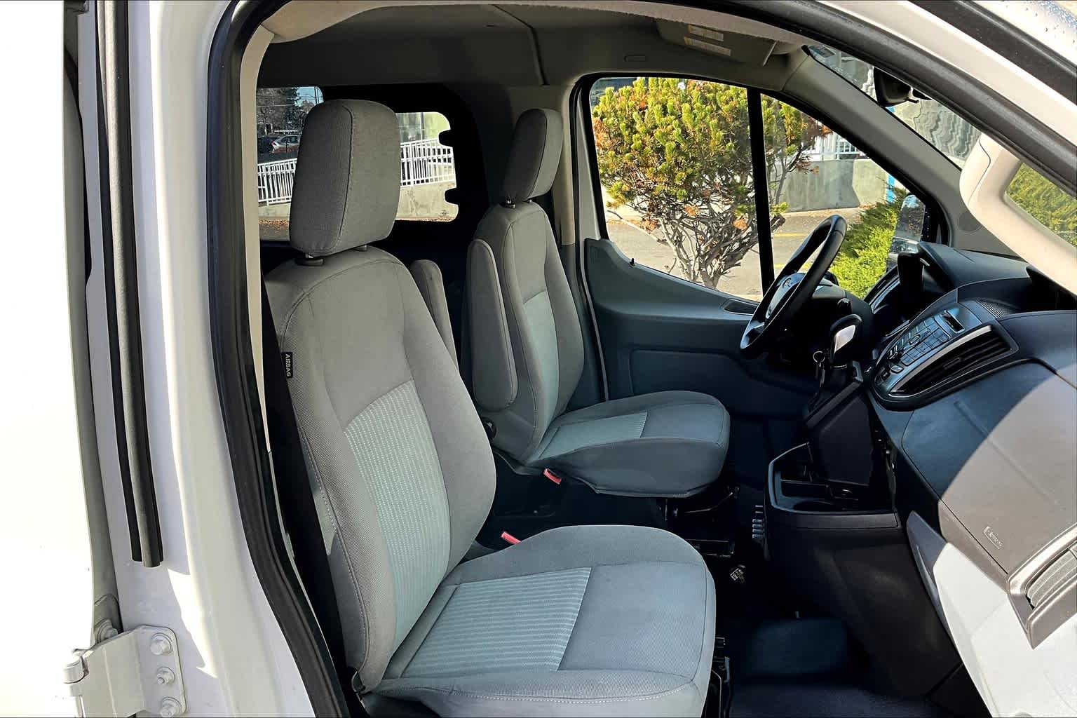 Thumbnail: 2018 Ford Transit Series - 13