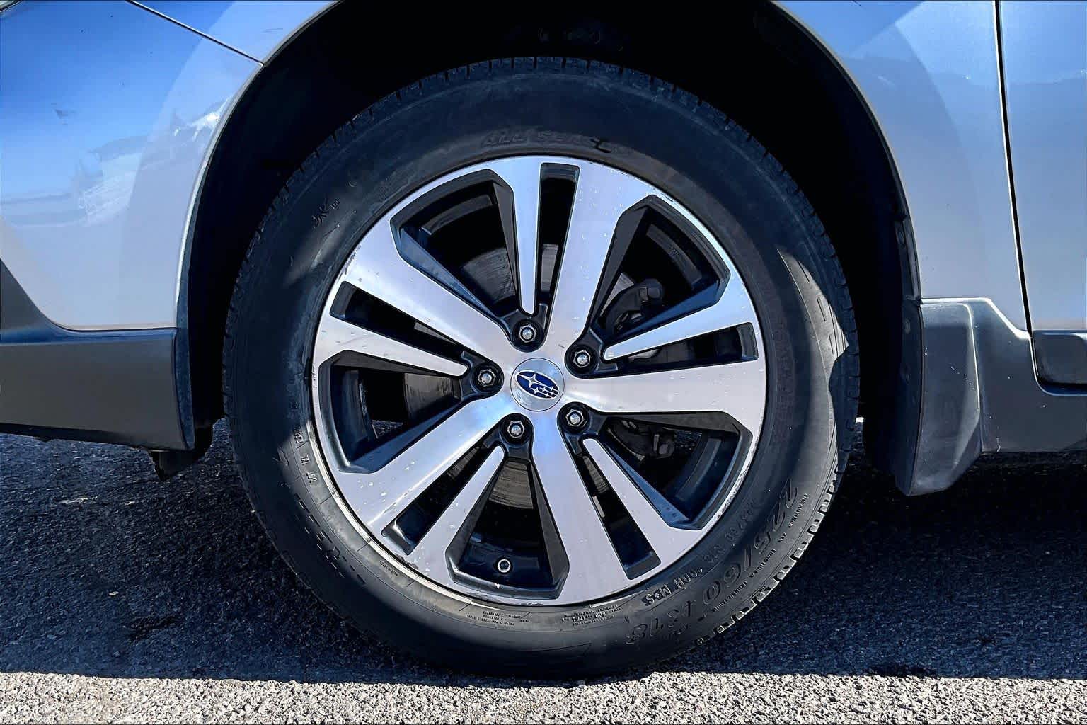 Thumbnail: 2018 Subaru Outback - 8