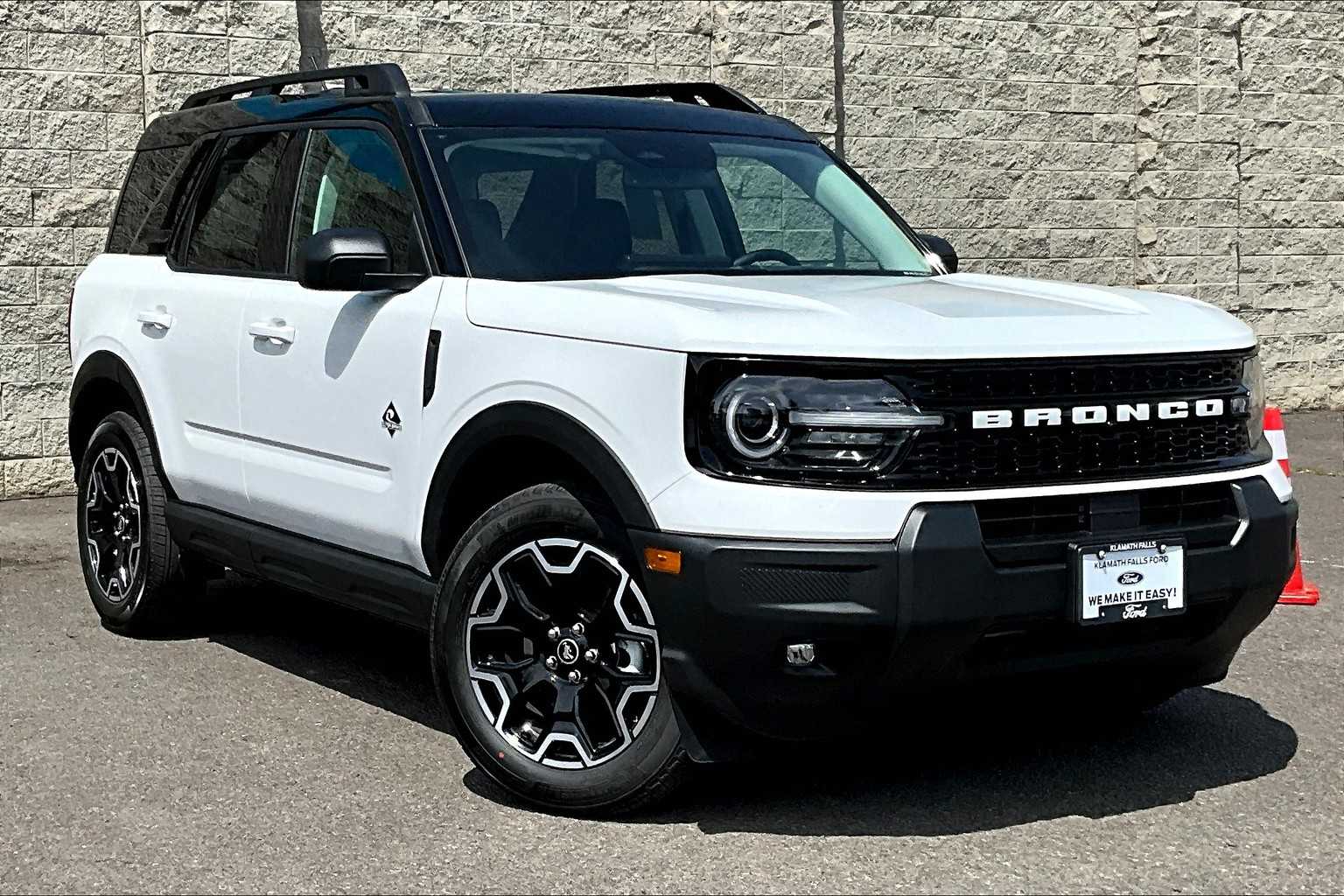 Thumbnail: 2025 Ford Bronco Sport - 21