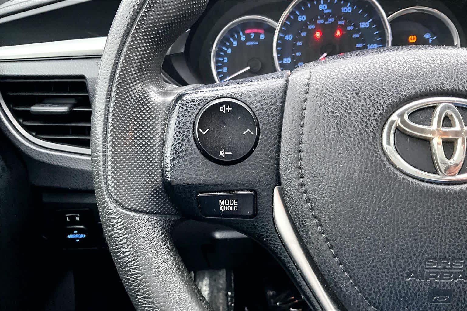 Thumbnail: 2014 Toyota Corolla - 24