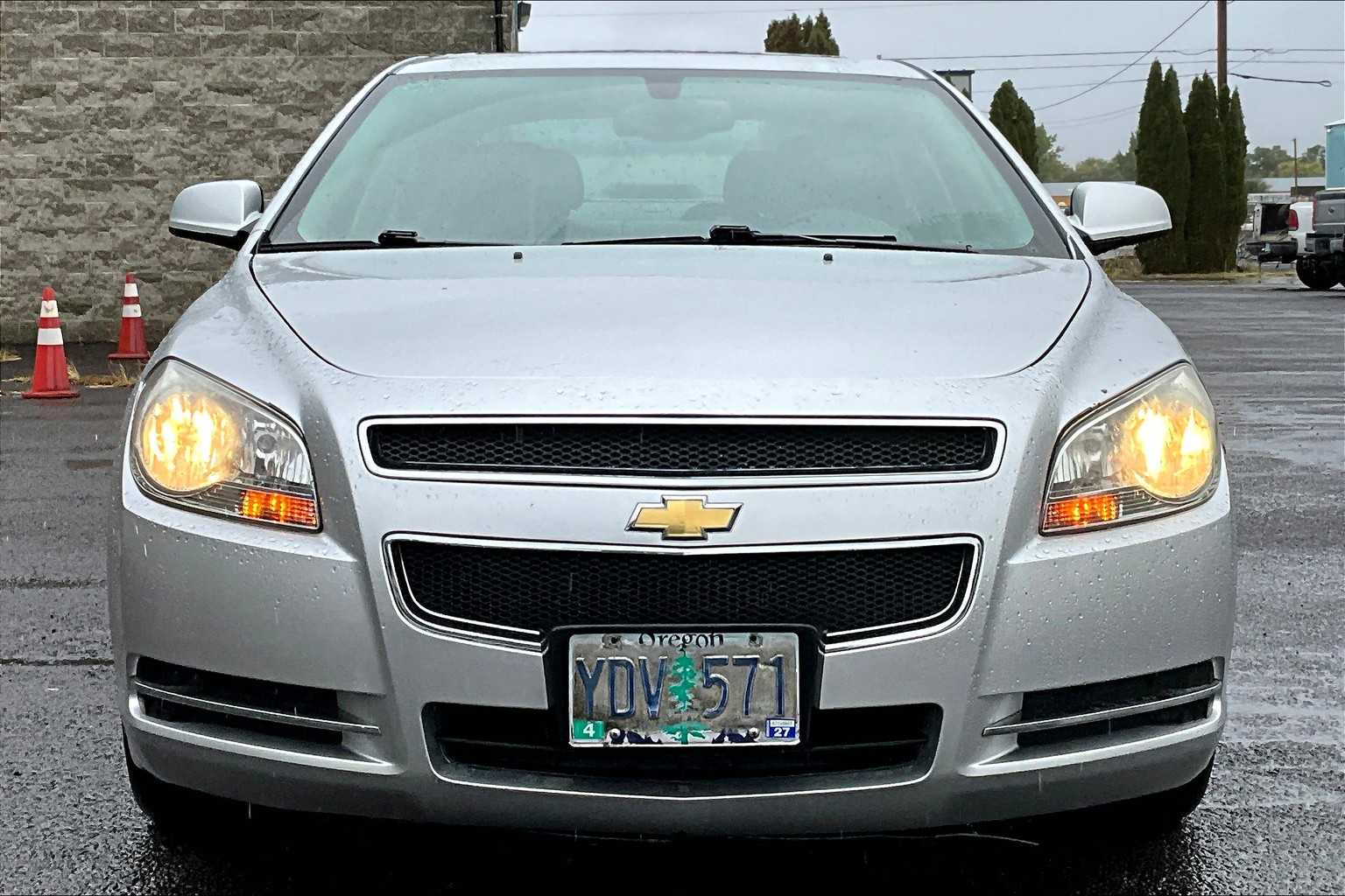 Thumbnail: 2012 Chevrolet Malibu - 6