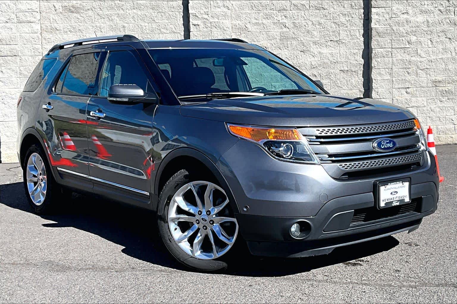 Thumbnail: 2013 Ford Explorer - 21