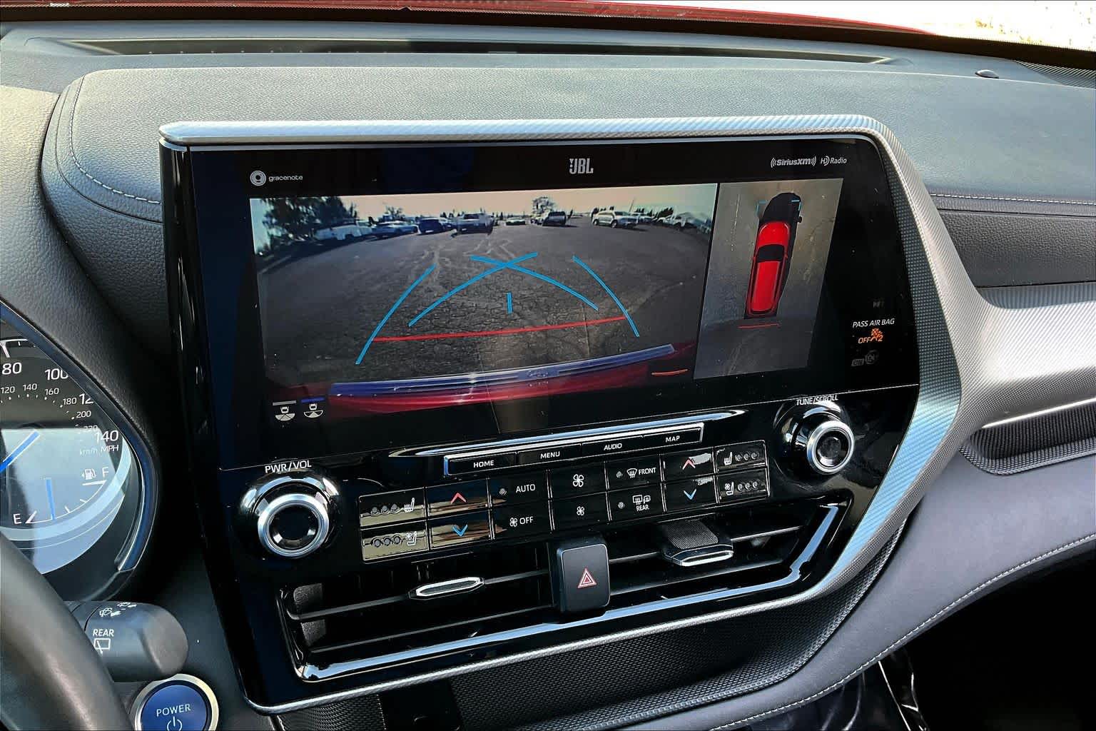 Thumbnail: 2021 Toyota Highlander - 26