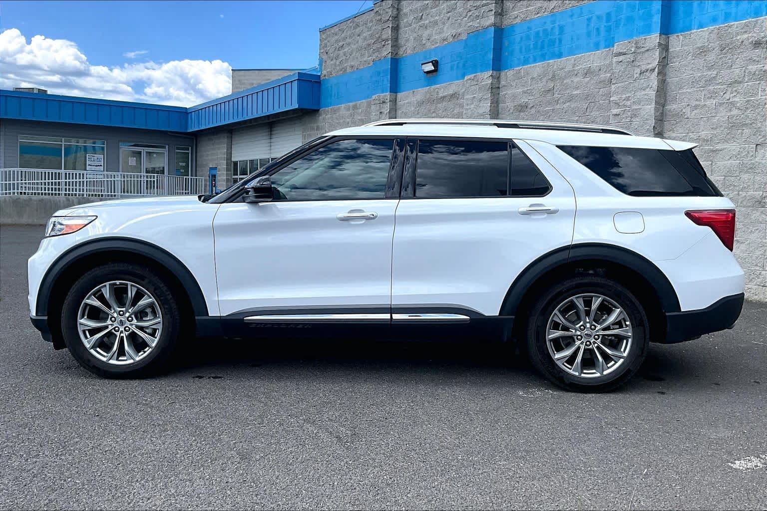 Thumbnail: 2024 Ford Explorer - 3