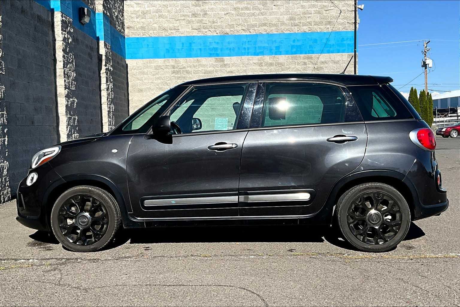 Thumbnail: 2016 Fiat 500L - 3