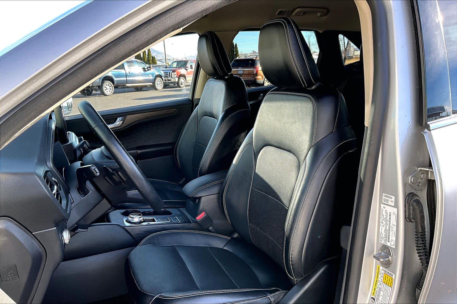 Thumbnail: 2020 Ford Escape - 11