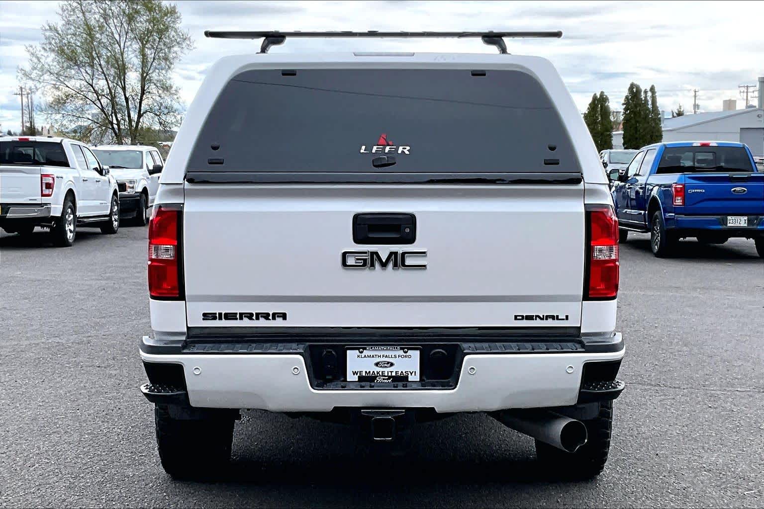 Thumbnail: 2018 GMC Sierra 3500 - 5