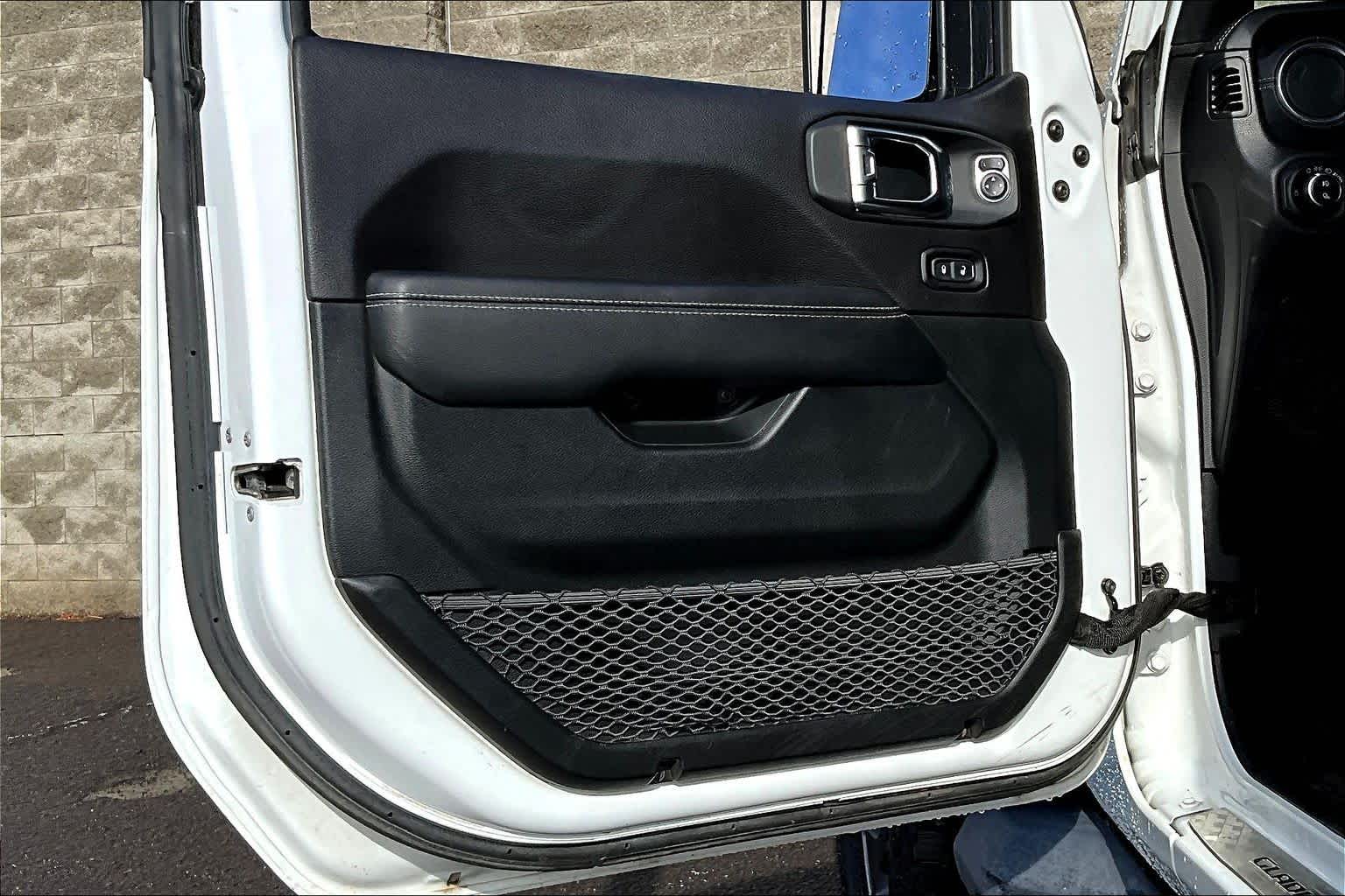 Thumbnail: 2020 Jeep Gladiator - 27