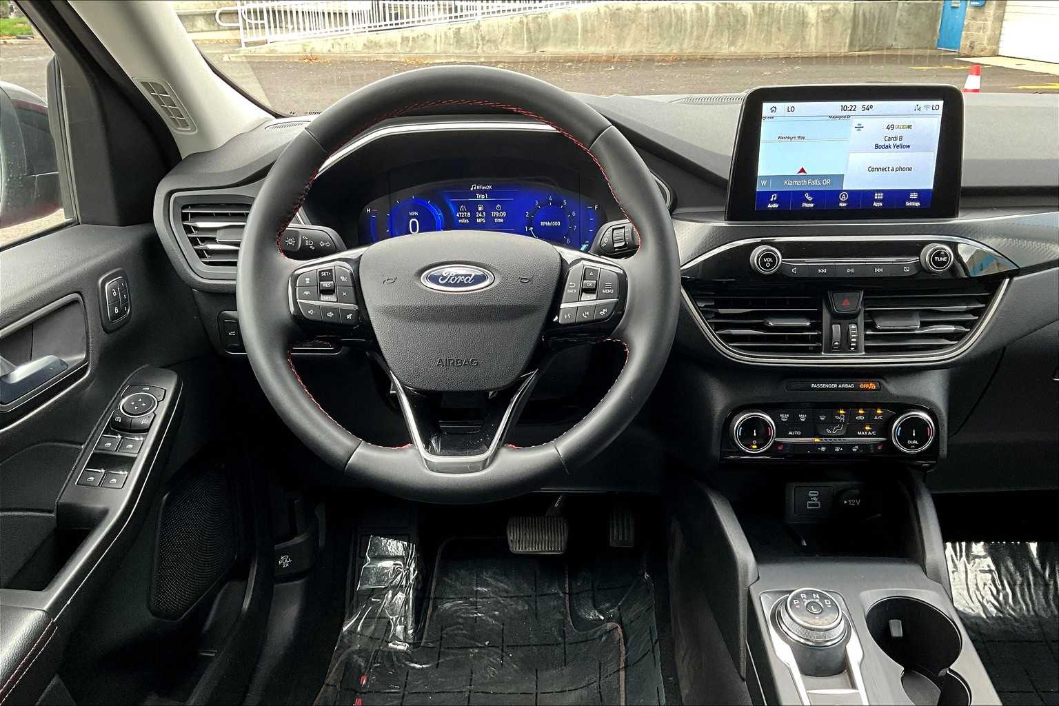 Thumbnail: 2022 Ford Escape - 14