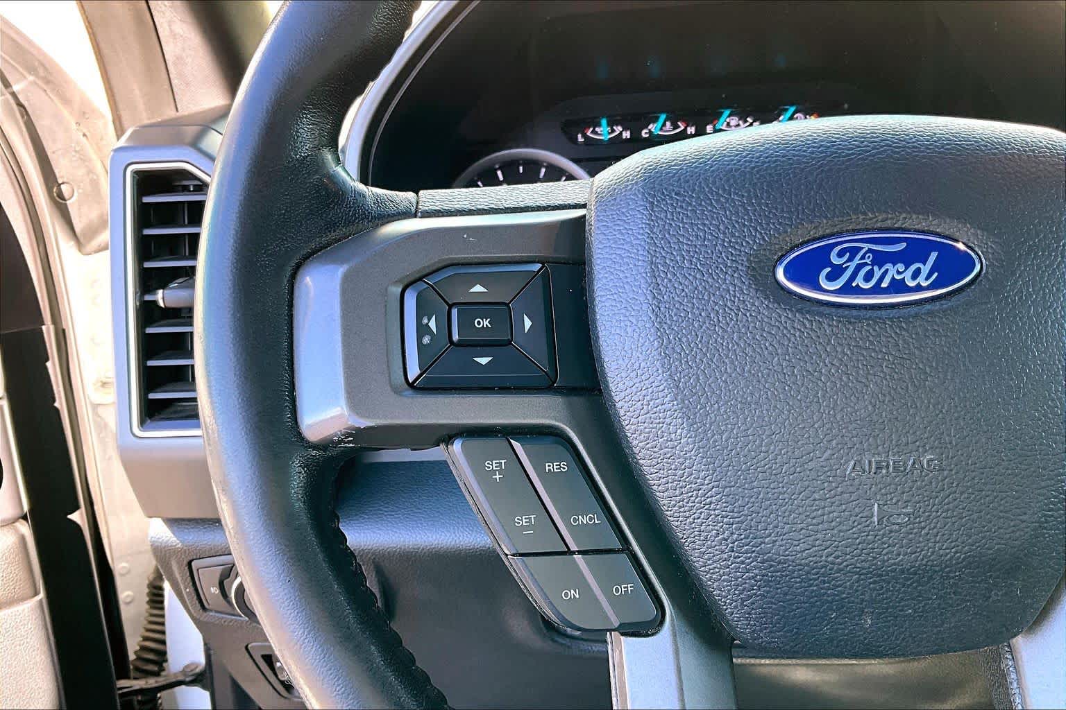 Thumbnail: 2019 Ford Expedition MAX - 24