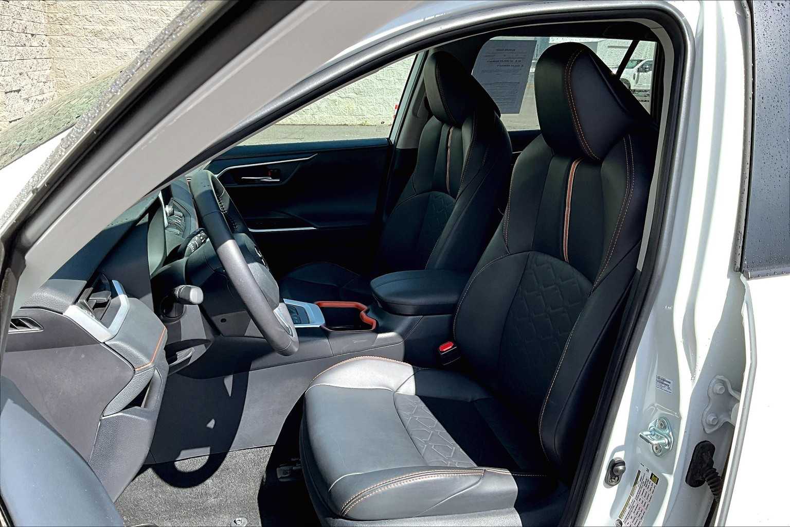 2024 Toyota RAV4 Adventure 11