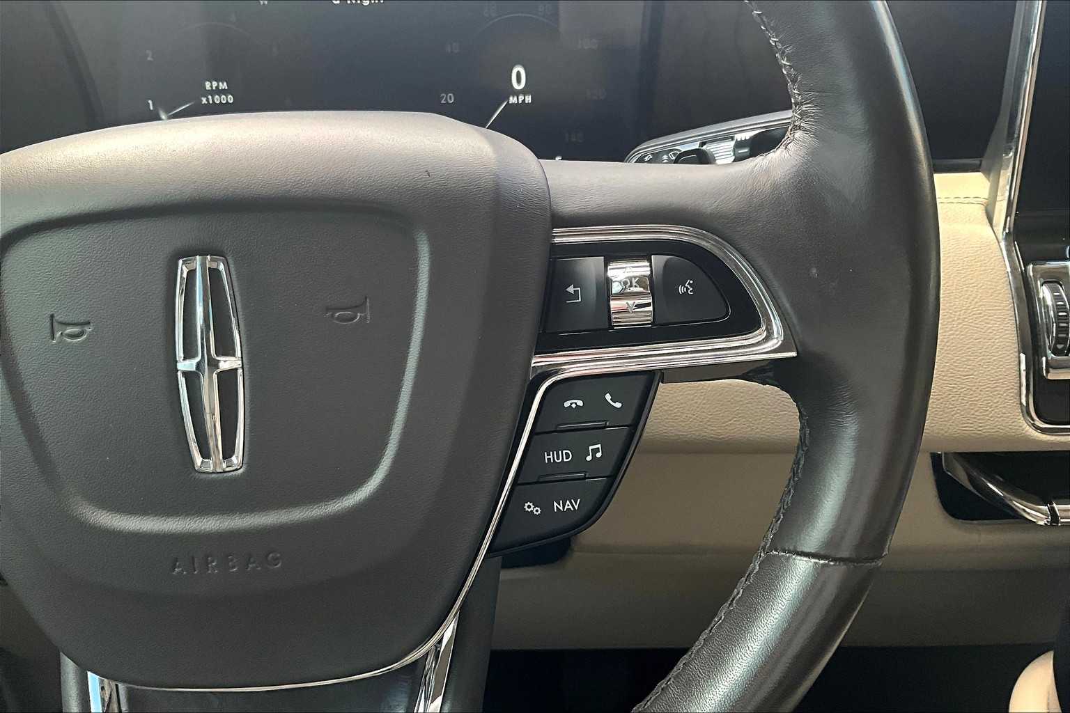 Thumbnail: 2019 Lincoln Navigator - 24