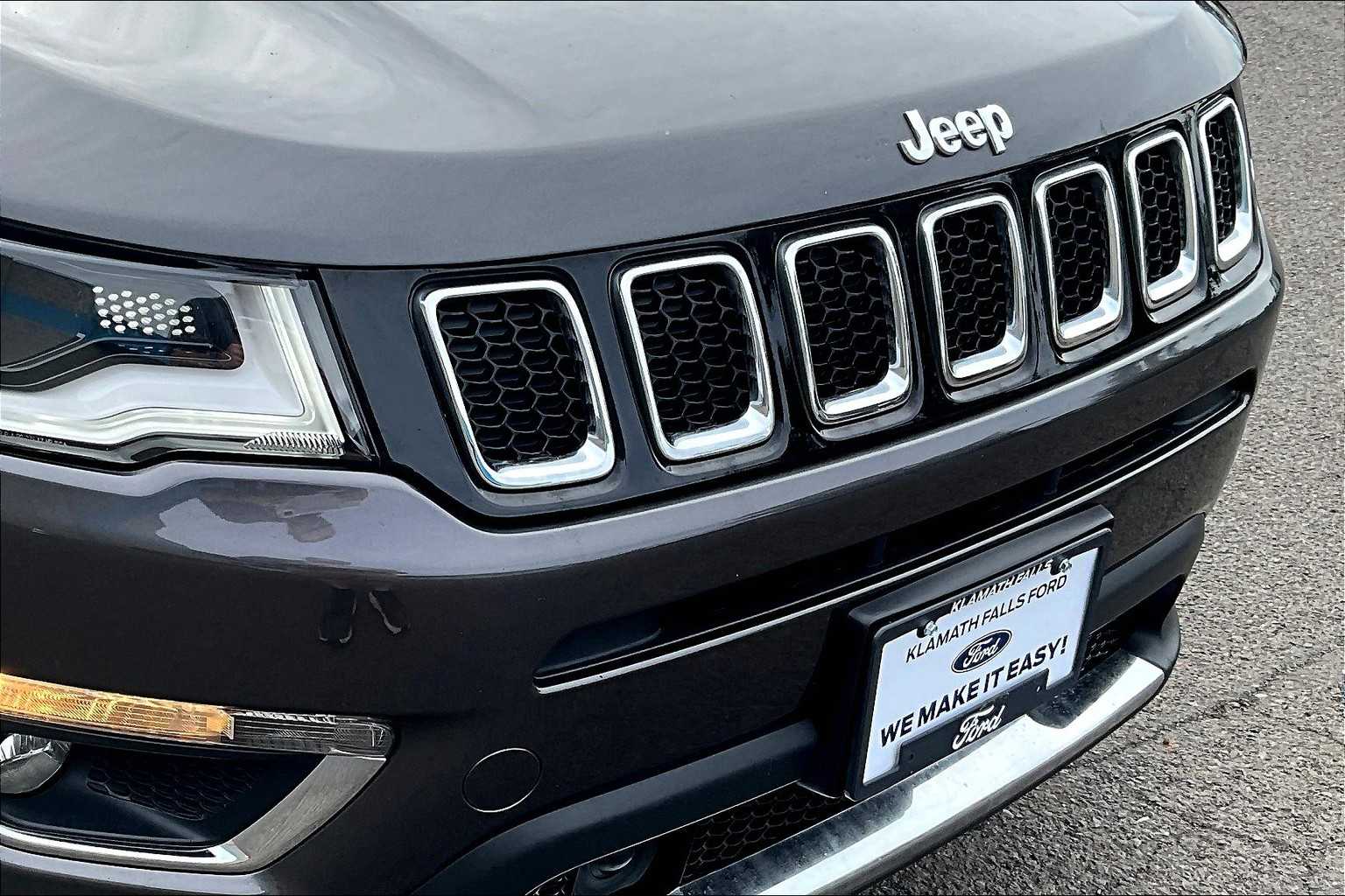Thumbnail: 2018 Jeep Compass - 33