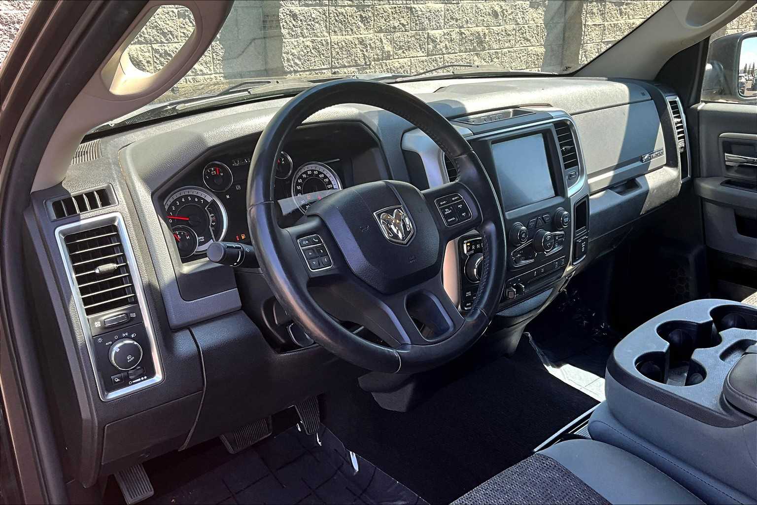 2019 RAM 1500 Classic Big Horn 2