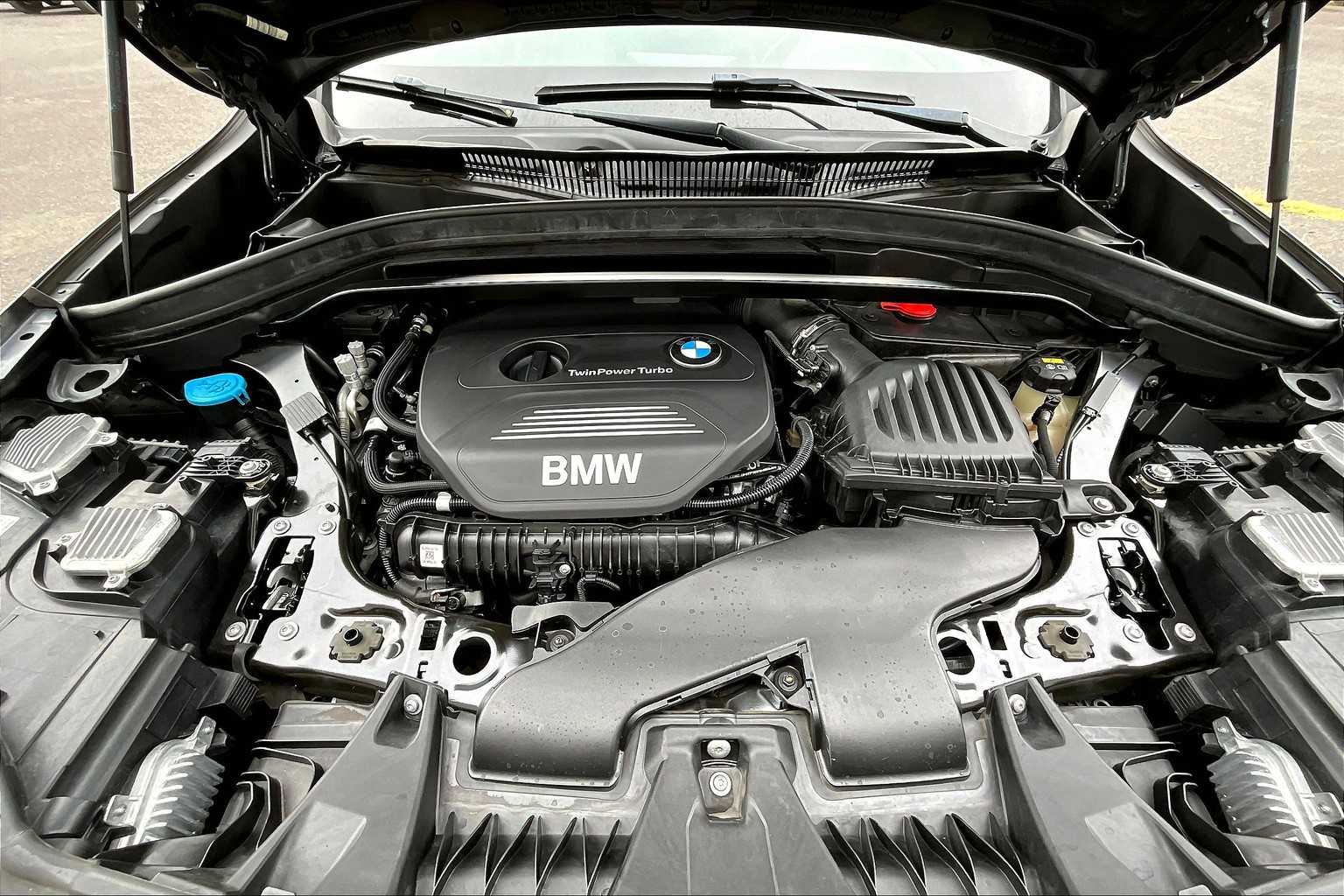 Thumbnail: 2019 BMW X1 - 9