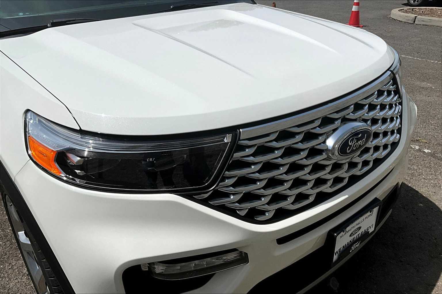 2020 Ford Explorer Platinum 33