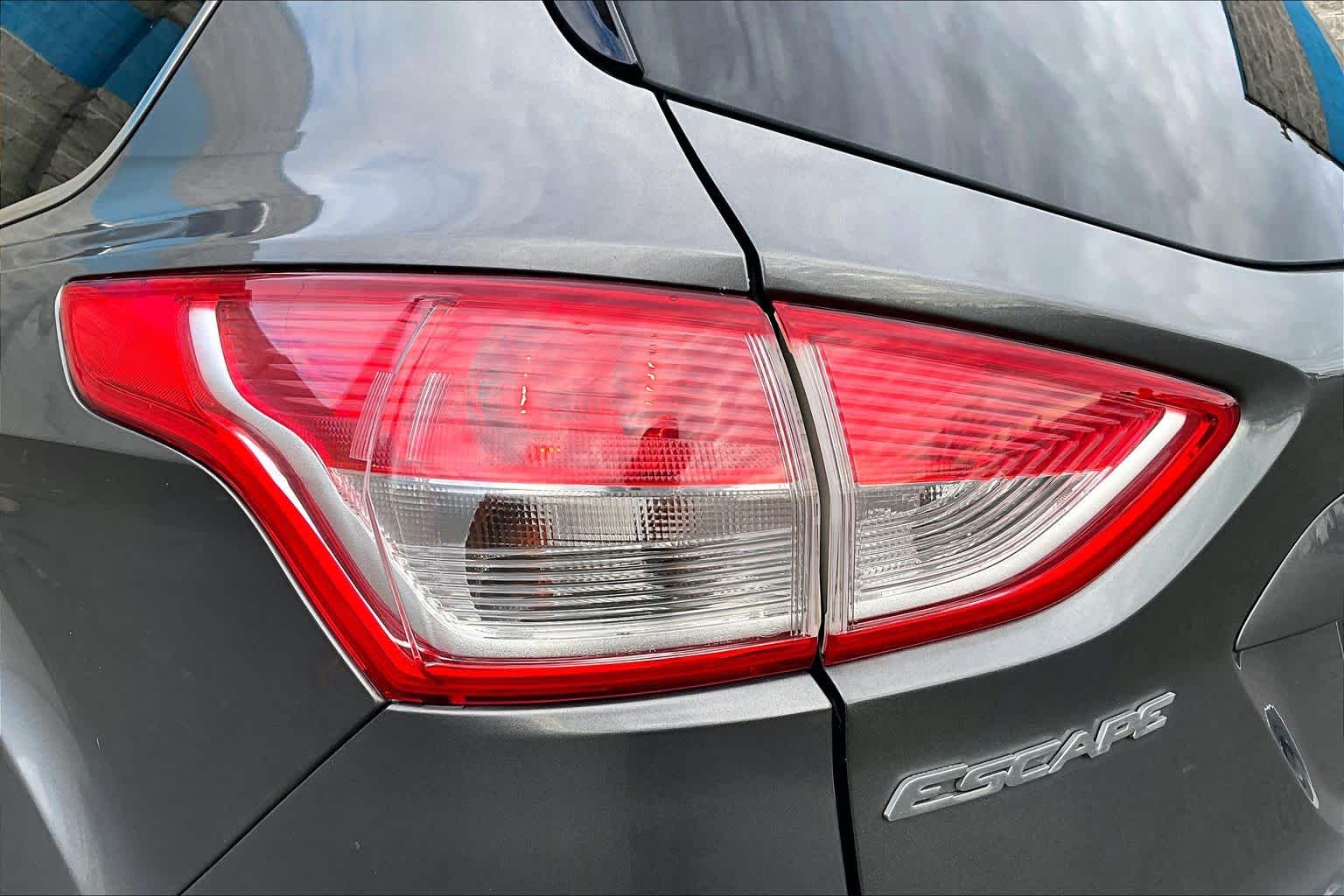 Thumbnail: 2014 Ford Escape - 32